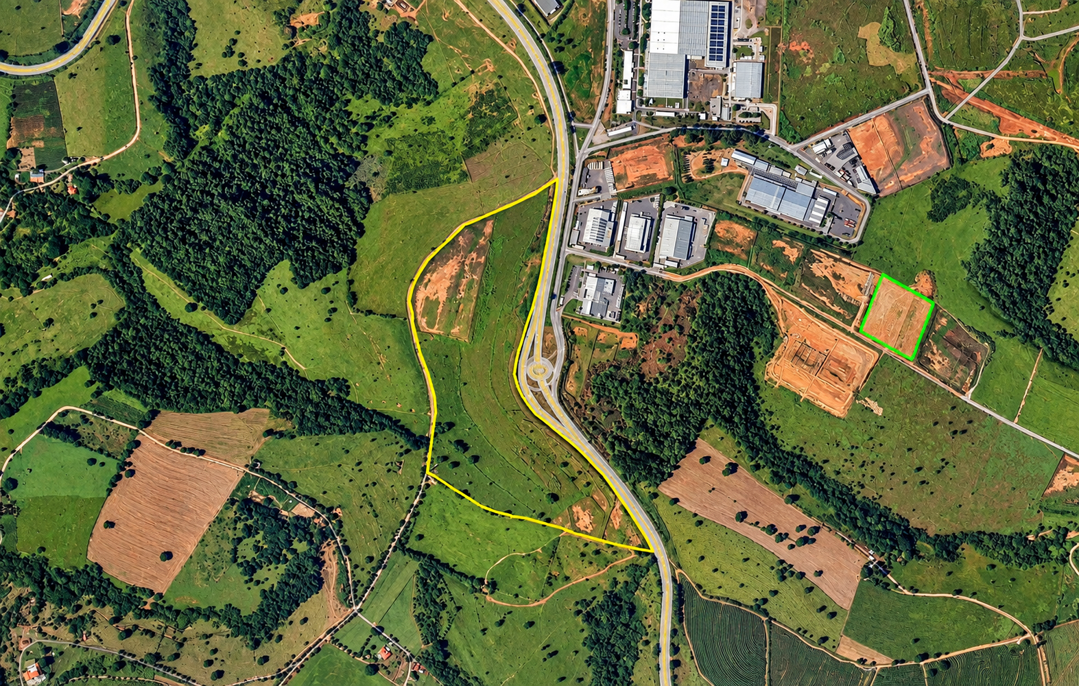 ÁREA INDUSTRIAL DE 172.000² Á VENDA — VARGINHA/MG